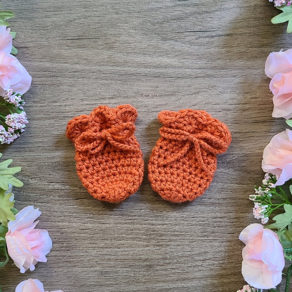 Crochet baby mittens, newborn scratch mitte